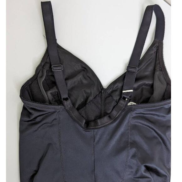 Vintage Shapewear Bodysuit - Picture 6 of 9
